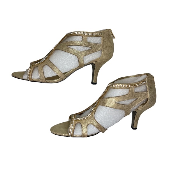 Easy Street Gold w/ Flattery Rhinestone Pumps - Picture 4 of 8